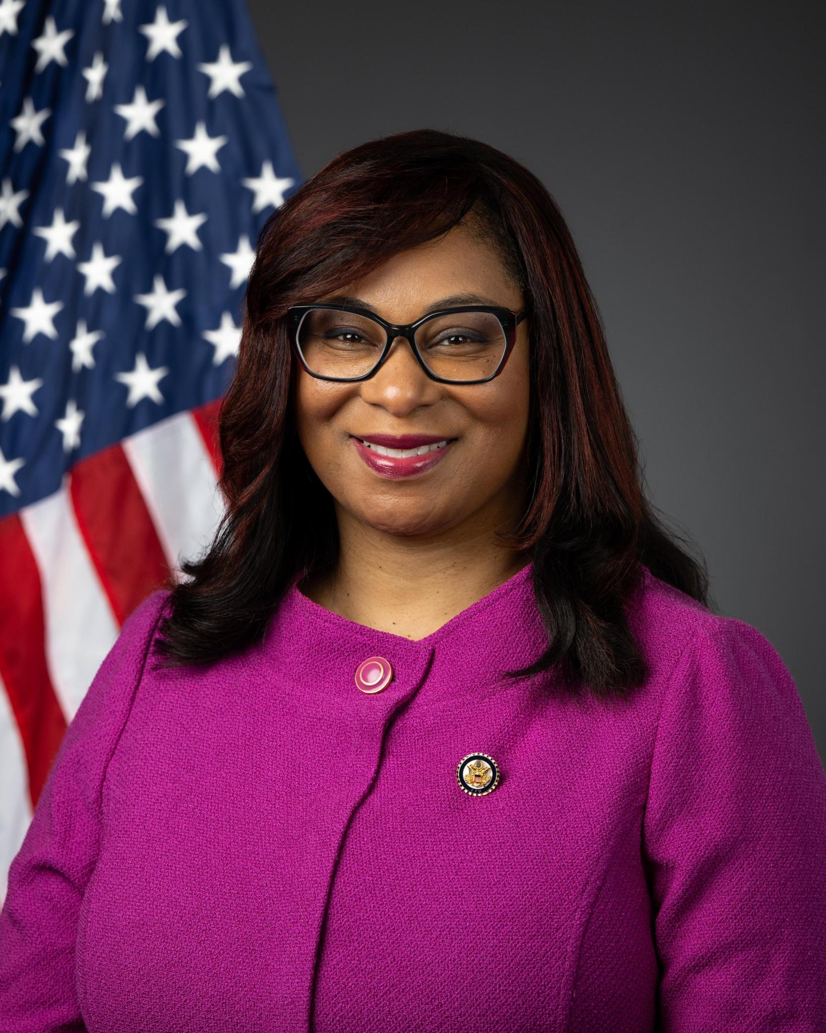 Janelle Bynum