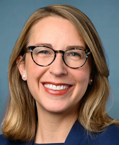 Hillary Scholten