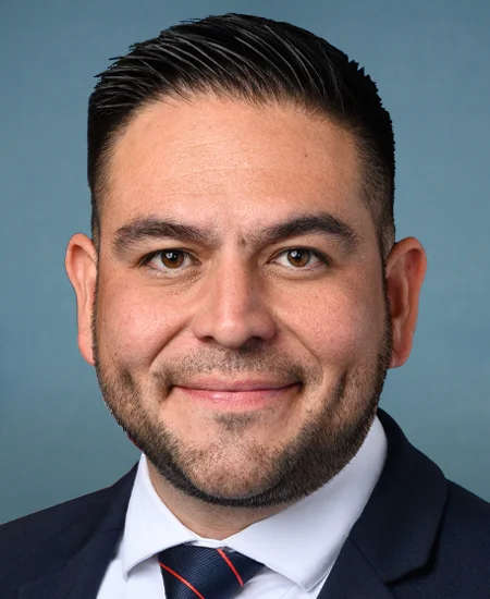 Gabriel (Gabe) Vasquez